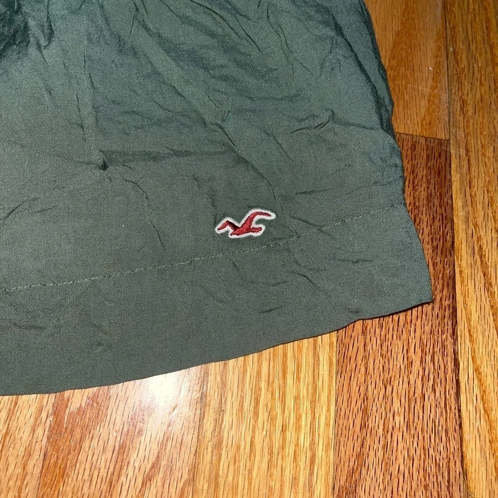 Hollister Size 3 mini skirt NWT